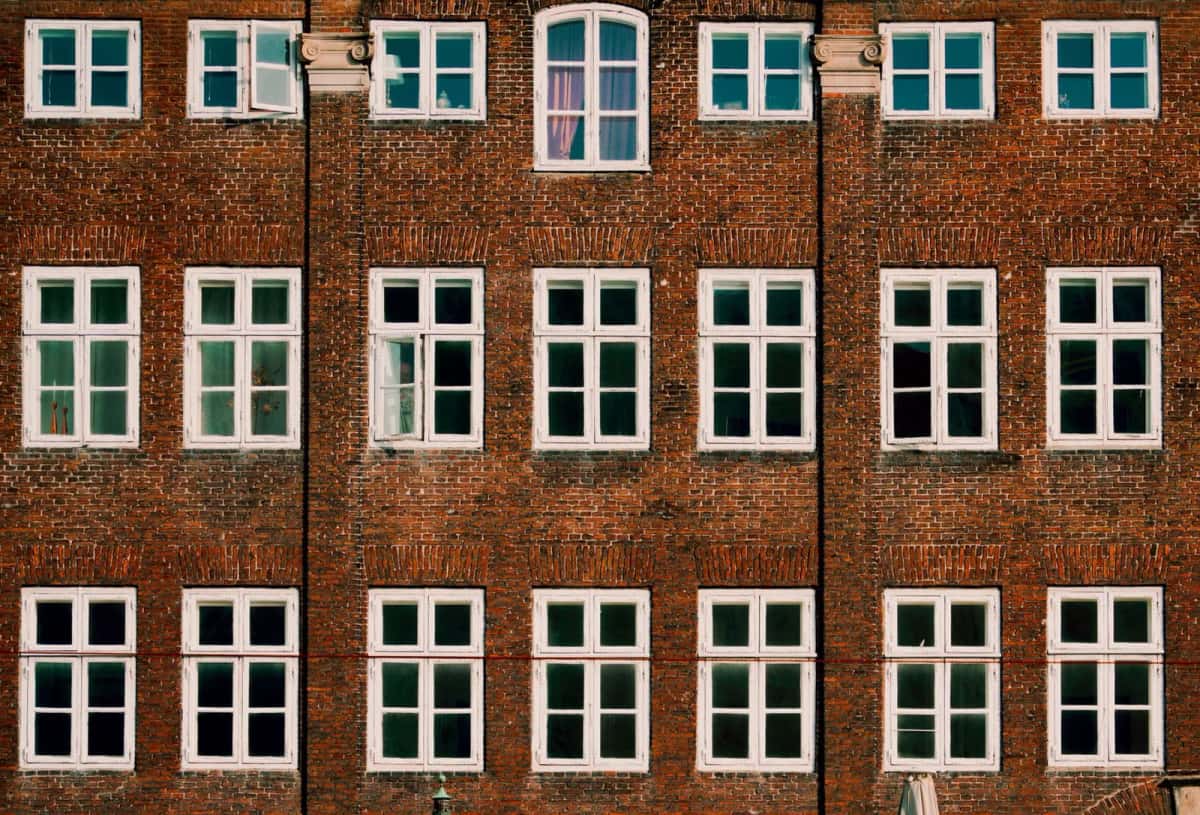 Immeuble d'appartements en brique à Copenhague